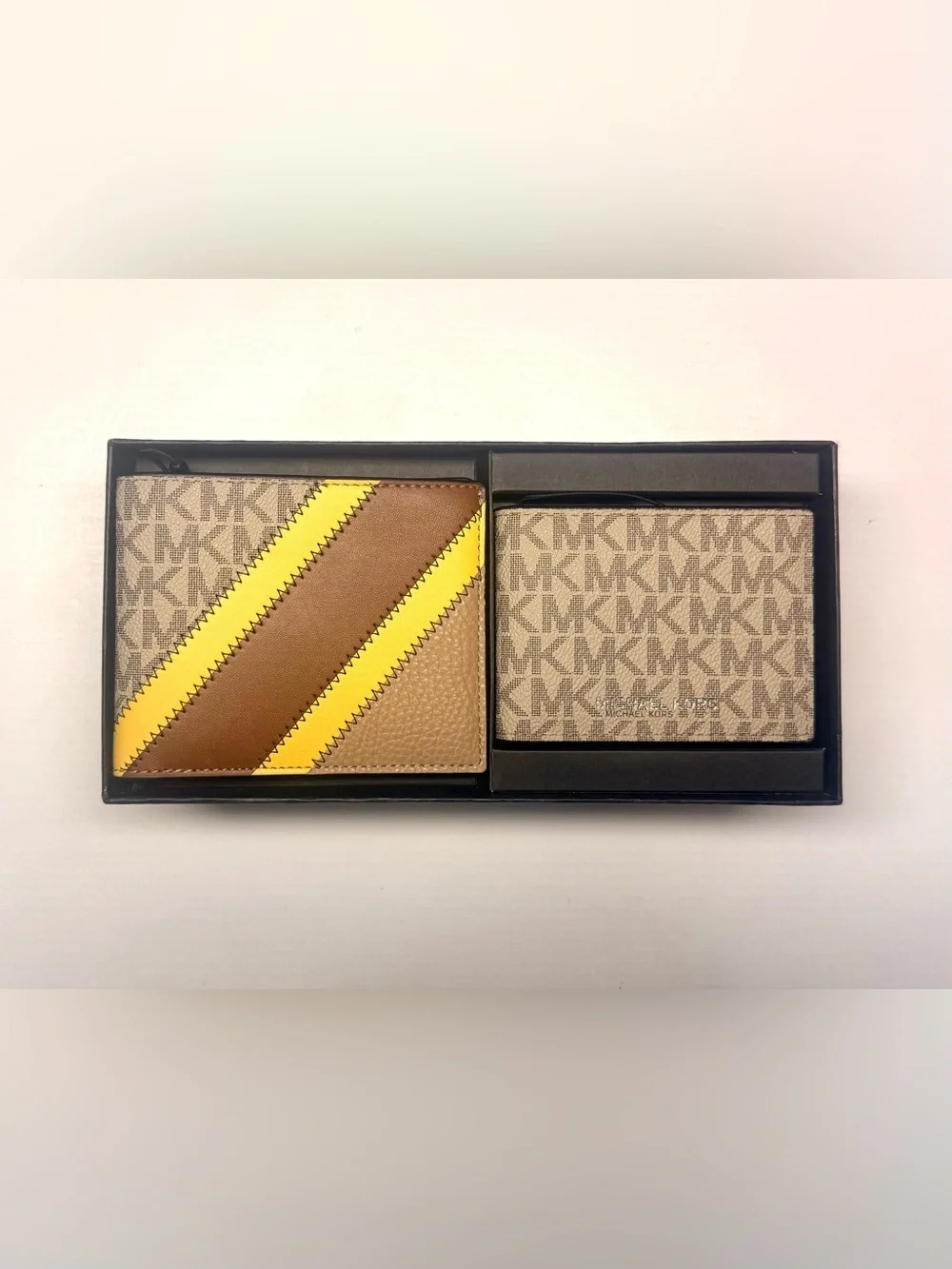 Michael Kors Brown & Yellow Men's Wallet and Card Holder Set MSRP $228 NIB